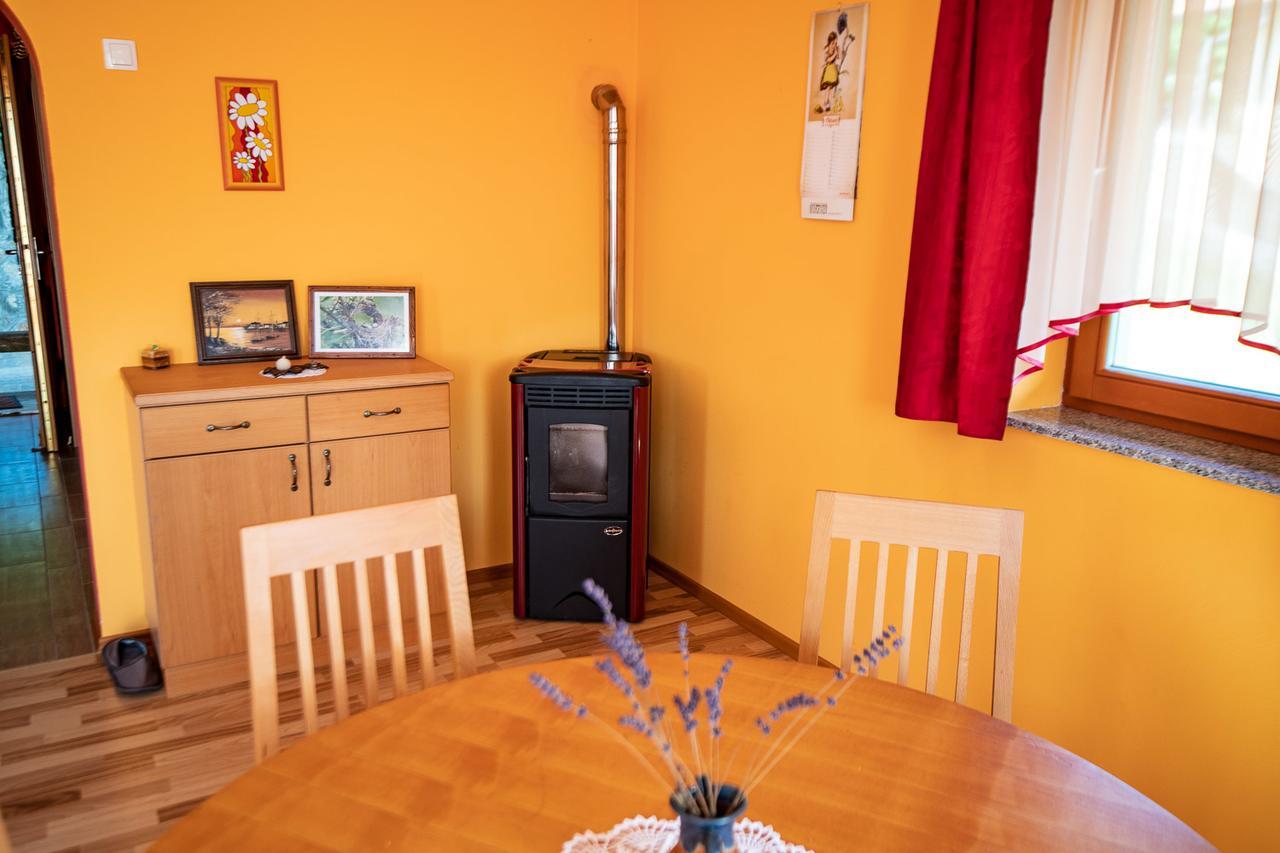 Vineyard Cottage Pod Piramido Dobrnic Eksteriør bilde